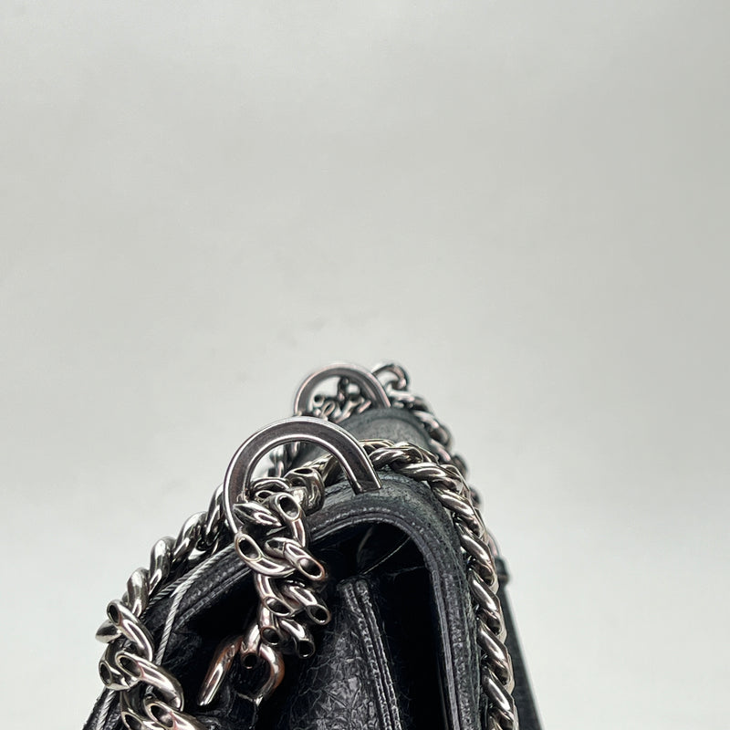 Diorama Medium Shoulder bag in Distressed leather, Silver Hardware