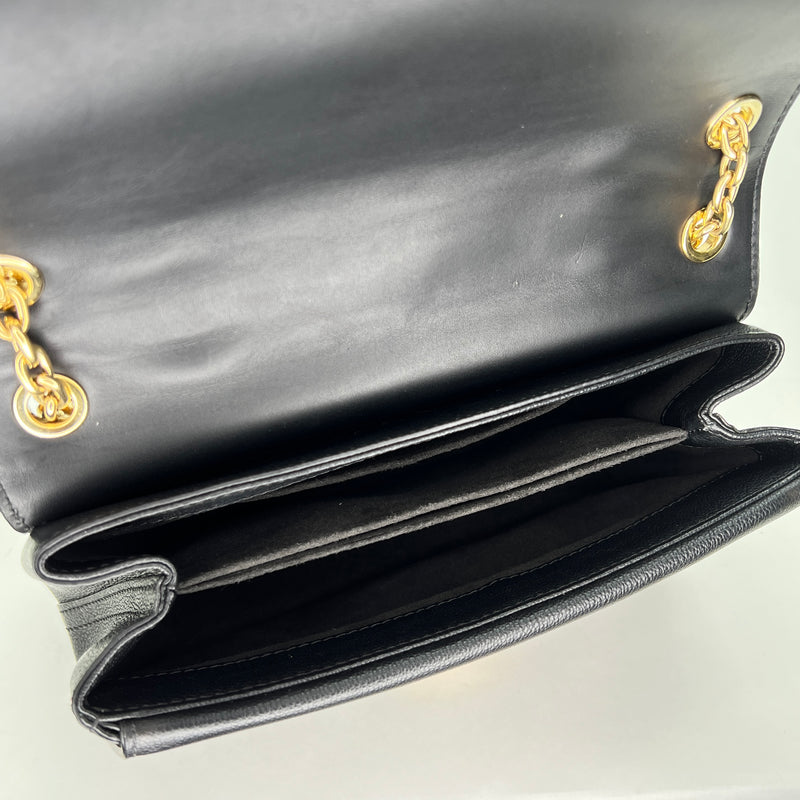 Very Chain Shoulder bag in Calfskin, Gold Hardware