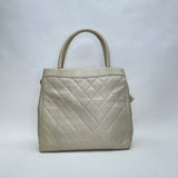 Vintage Quilted CC Tote bag in Lambskin, Silver Hardware