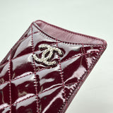 Quilted Card holder in Patent leather, Silver Hardware