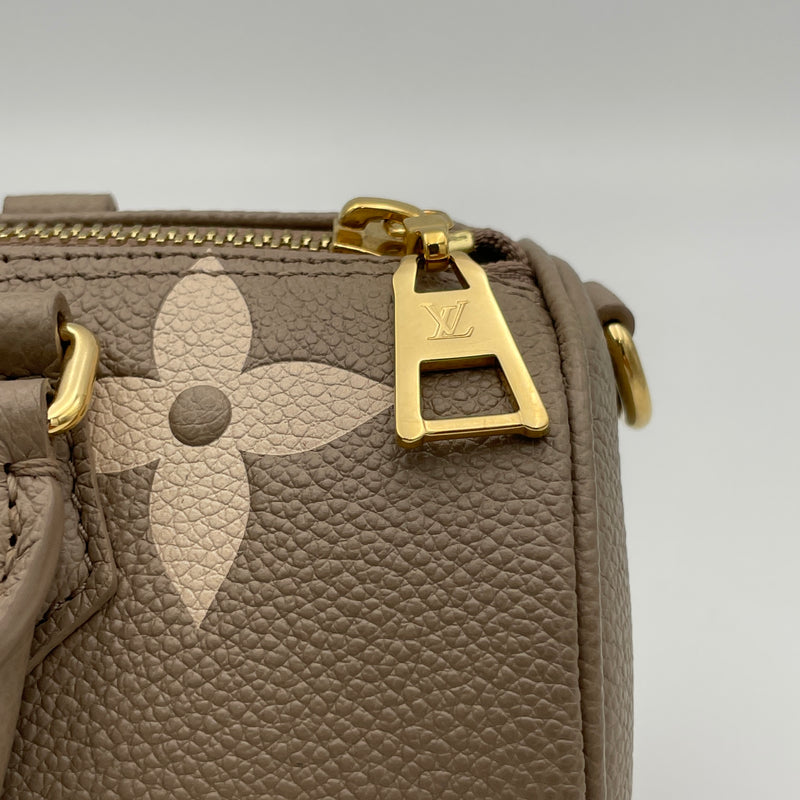 Papillon BB Top handle bag in Monogram Empreinte leather, Gold Hardware