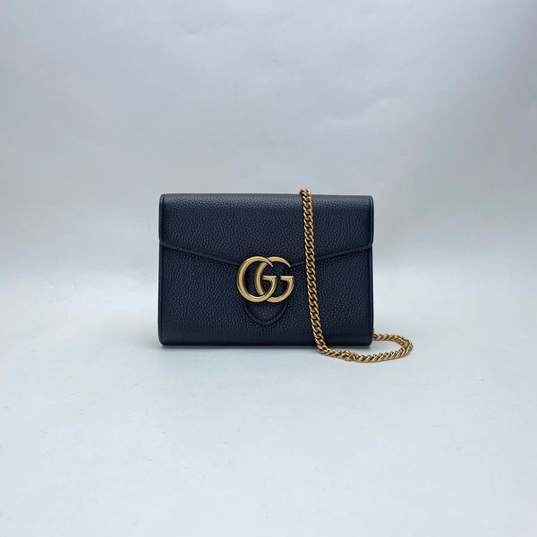 GG Marmont Wallet on chain in Calfskin, Gold Hardware