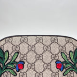 GG Supreme Floral Embroidery Crossbody bag in Coated canvas, Gold Hardware