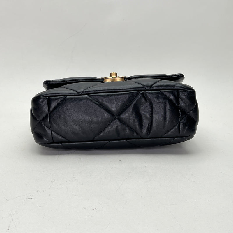 19 Small Shoulder bag in Lambskin, Mixed Hardware
