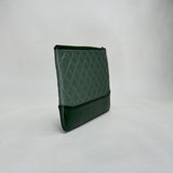 O Case Gabrielle Green Clutch in Lambskin, Mixed hardware