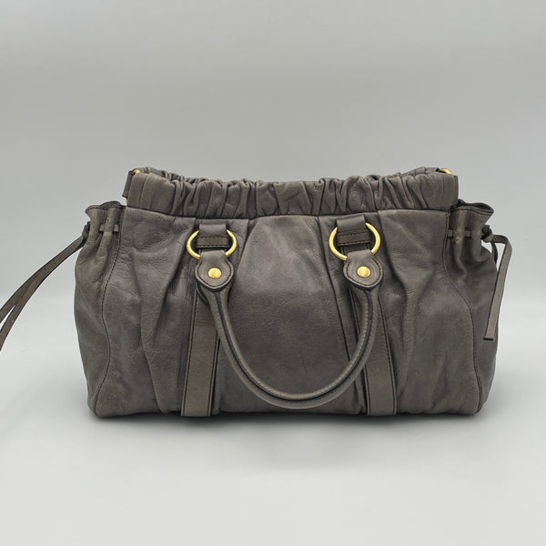 VITELLO LUX Top handle bag in Distressed leather, Gold Hardware