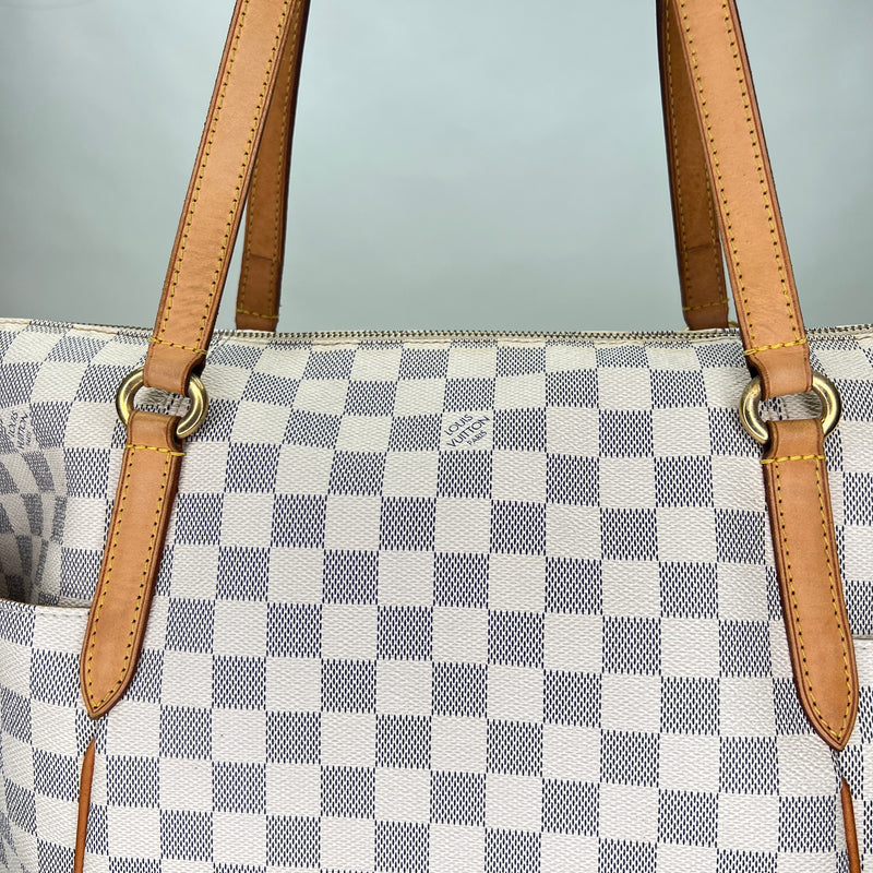 Totally Damier Azur GM Tote bag in Coated canvas, Gold Hardware