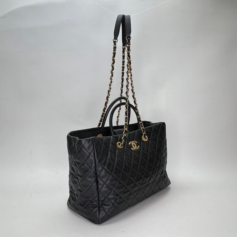 Coco Handle Shopping Tote bag in Caviar leather, Gold Hardware