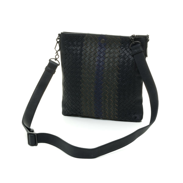 Classic Woven Messenger bag in Intrecciato leather, Ruthenium Hardware