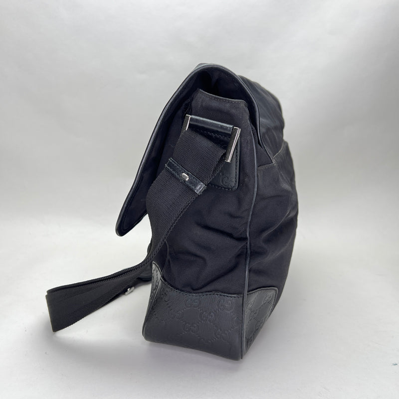 Guccissima Messenger bag in Nylon, Silver Hardware
