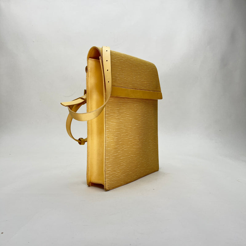 Ramatuelle Shoulder bag in Epi leather, Gold Hardware
