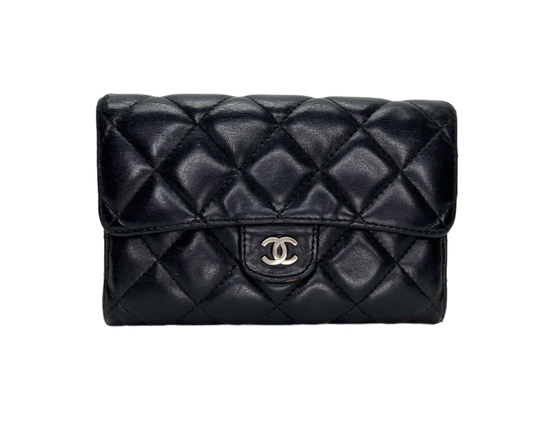 Flap Black Wallet in Lambskin, Gold hardware