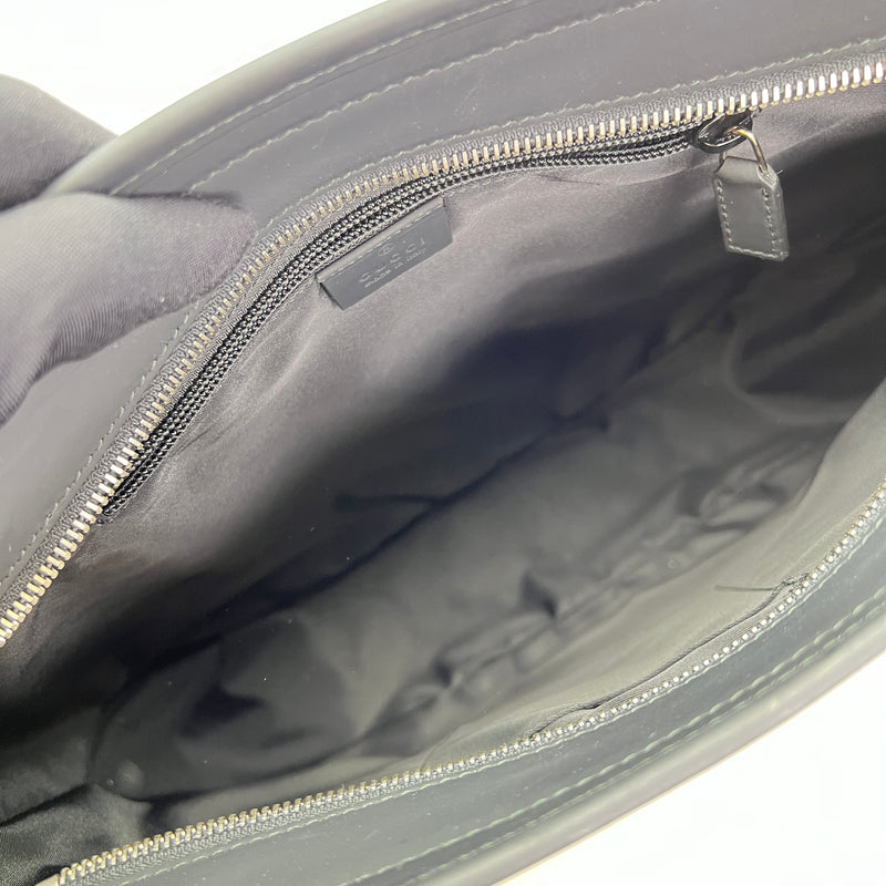 Shoulder Messenger bag in Guccissima leather, Silver Hardware