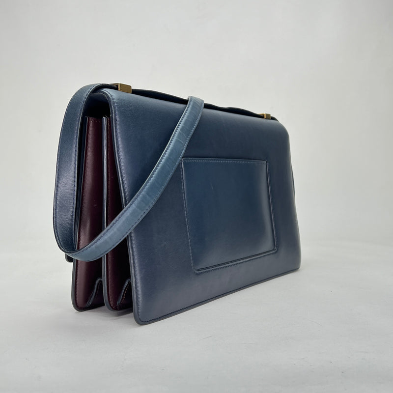 Case Flap Medium Shoulder bag in Calfskin, Gold Hardware