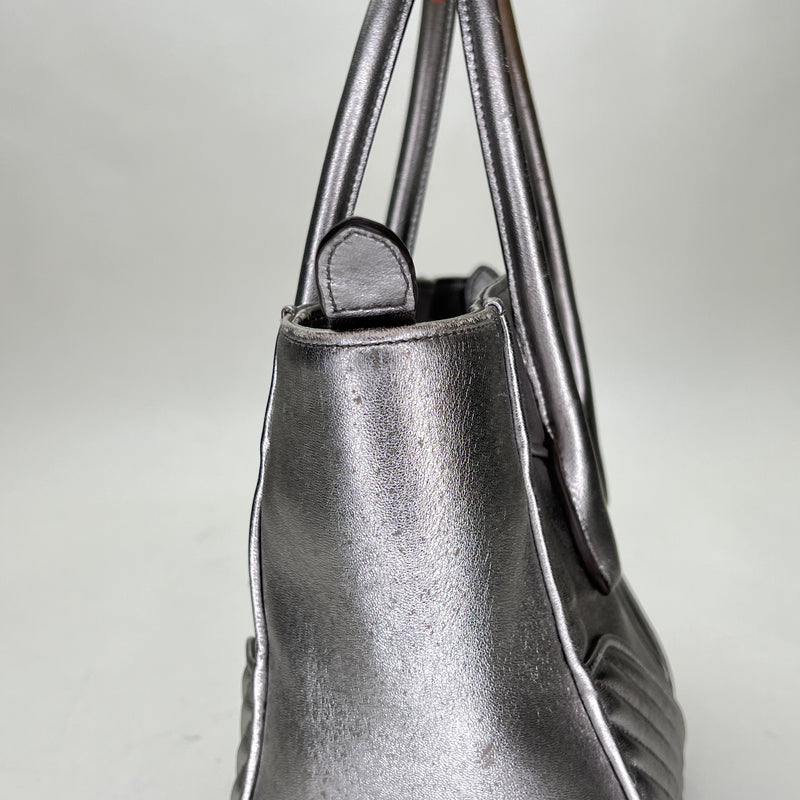Top handle bag in Calfskin, Silver Hardware