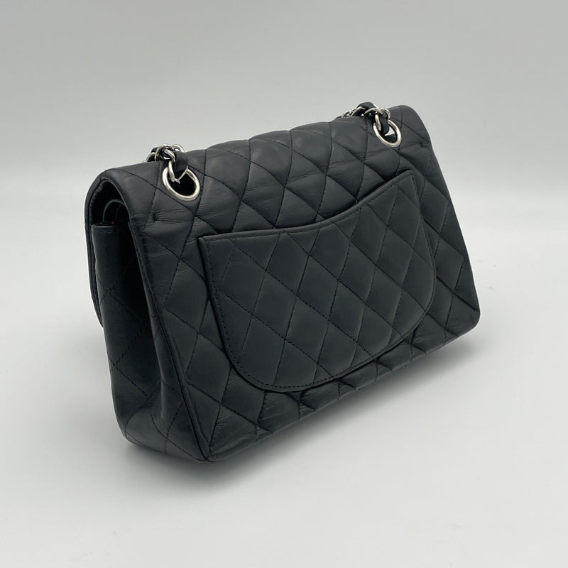 Classic Double Flap Small Shoulder bag in Lambskin, Silver Hardware