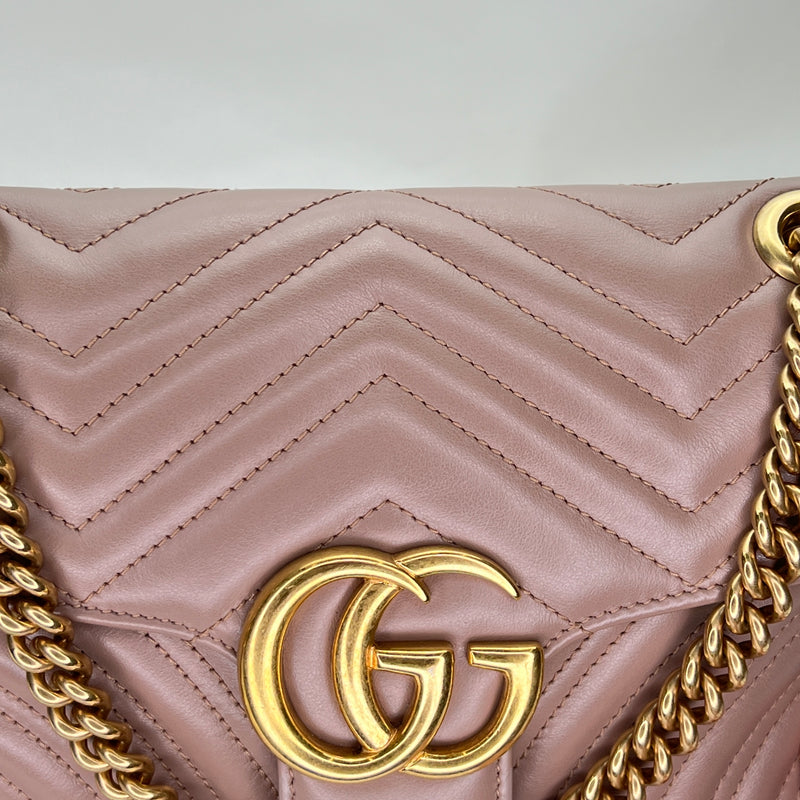 GG Marmont Medium Crossbody bag in Calfskin, Gold Hardware