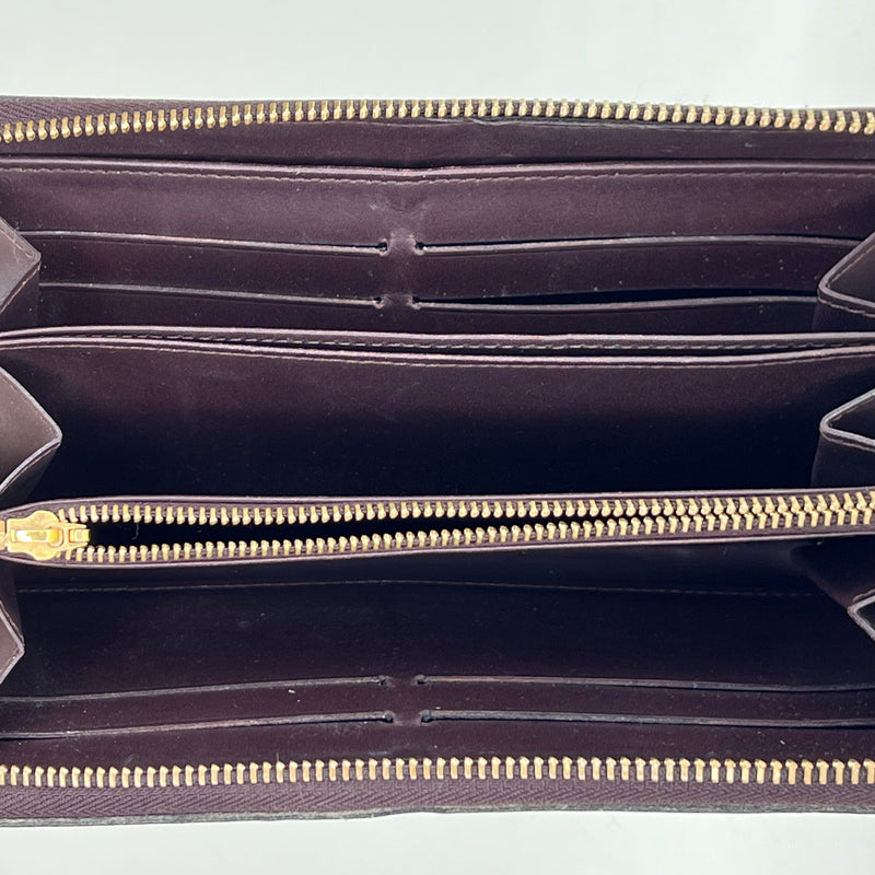 Wallet in Monogram Vernis leather, Gold Hardware