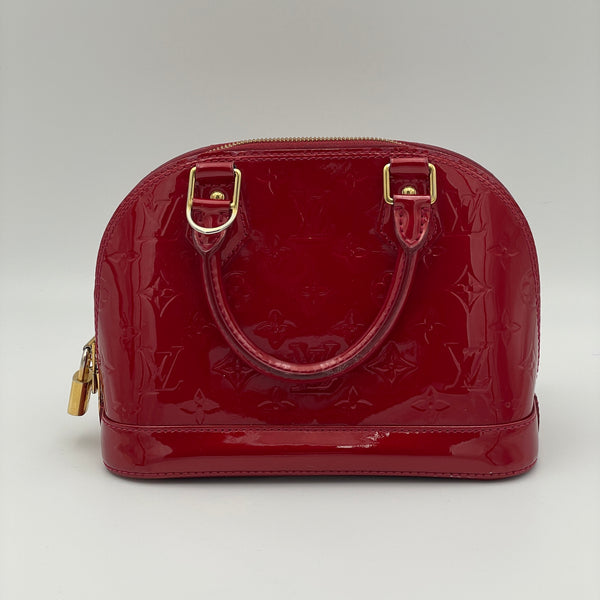 Alma BB Top handle bag in Patent leather, Gold Hardware