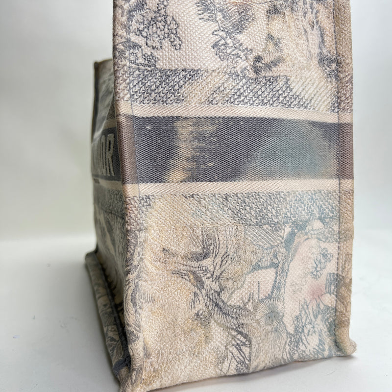 Book Medium Tote bag in Canvas, N/A Hardware