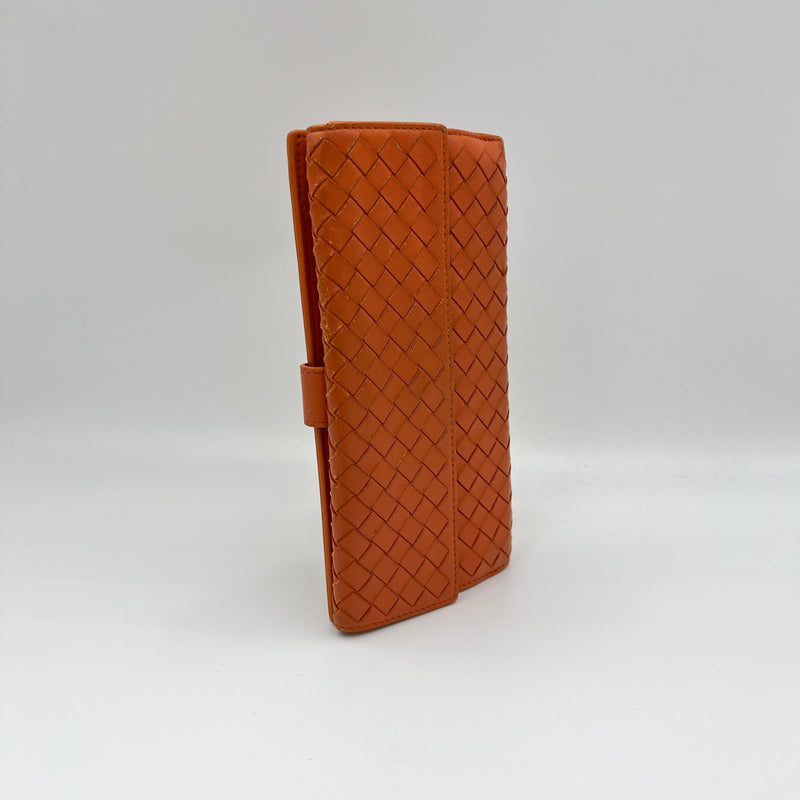 Long Orange Wallet in Intrecciato Leather, Silver hardware