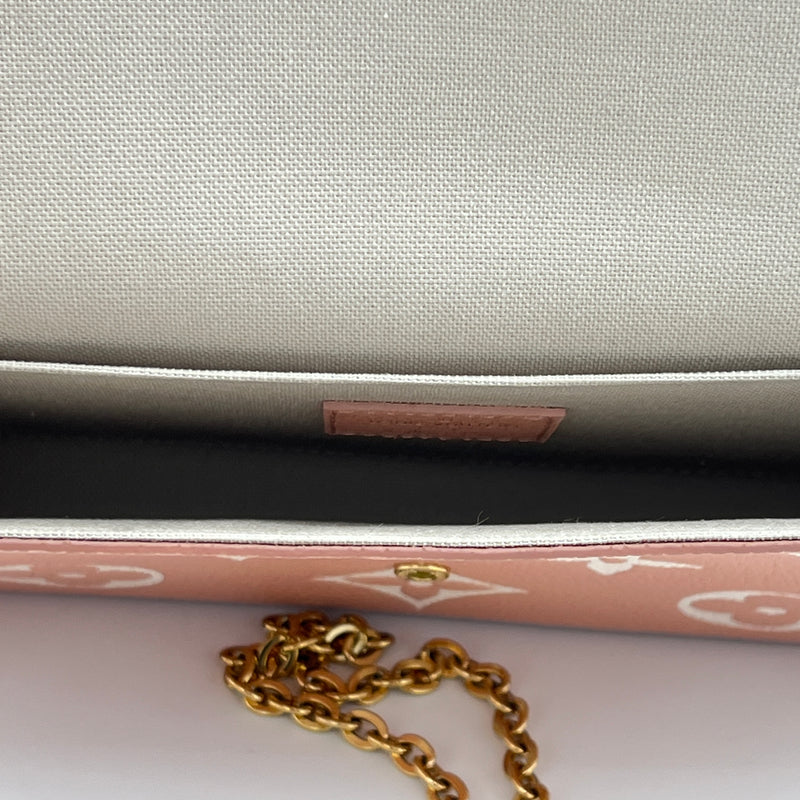 Felicie Wallet on chain in Monogram Empreinte leather, Gold Hardware