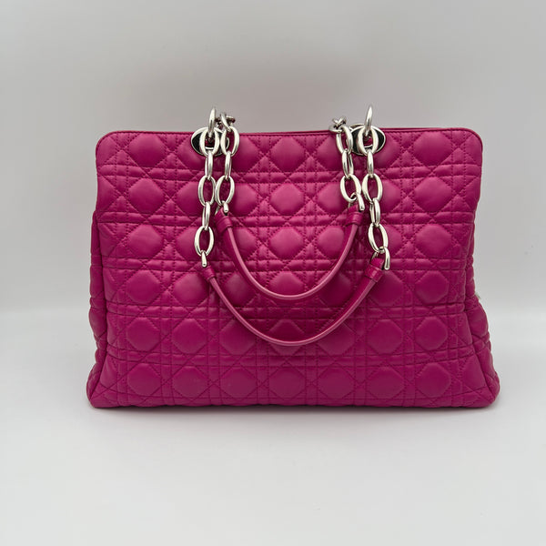 Soft Cannage Quilted Tote bag in Lambskin, Silver Hardware